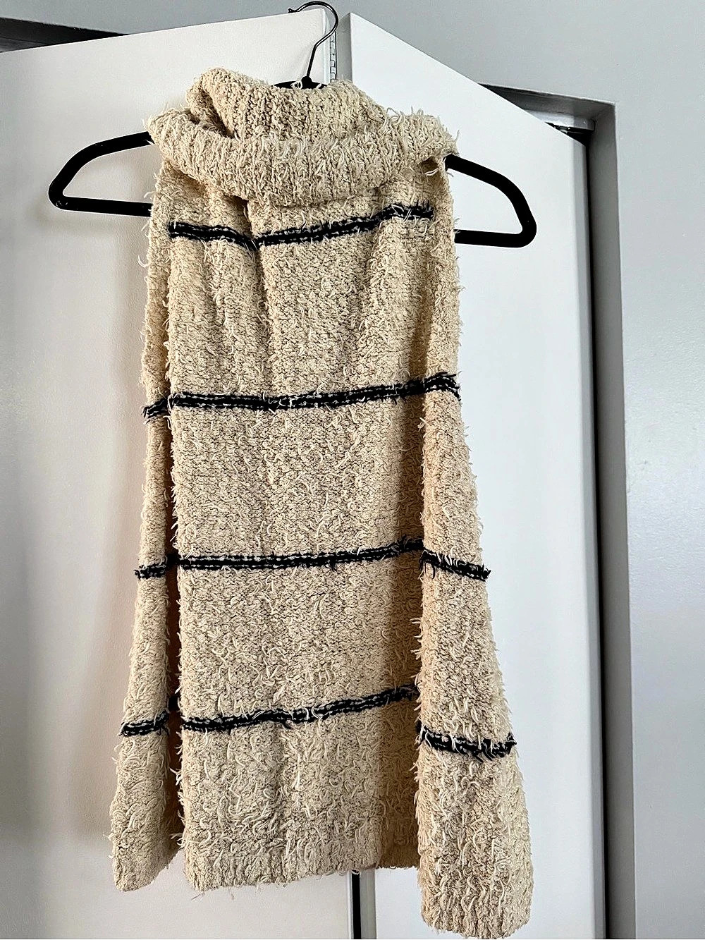 Lilla P Striped Sleeveless Sweater in Cream & Black Size Medium NWT